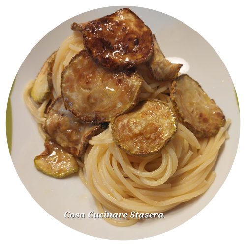 Spaghetti con la zucchina fritta alla palermitana